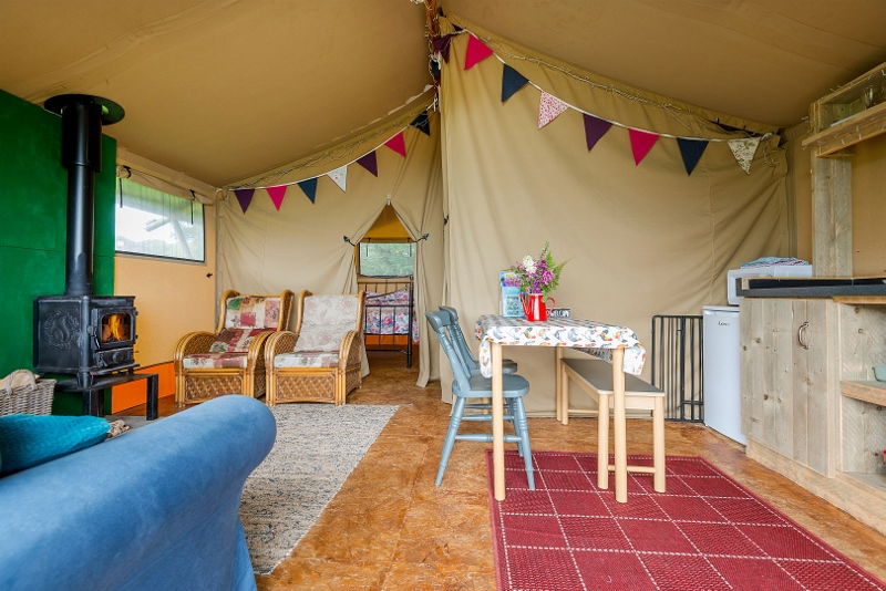 Glamping holidays in Carmarthenshire, South Wales - Kidwelly Farm Glamping