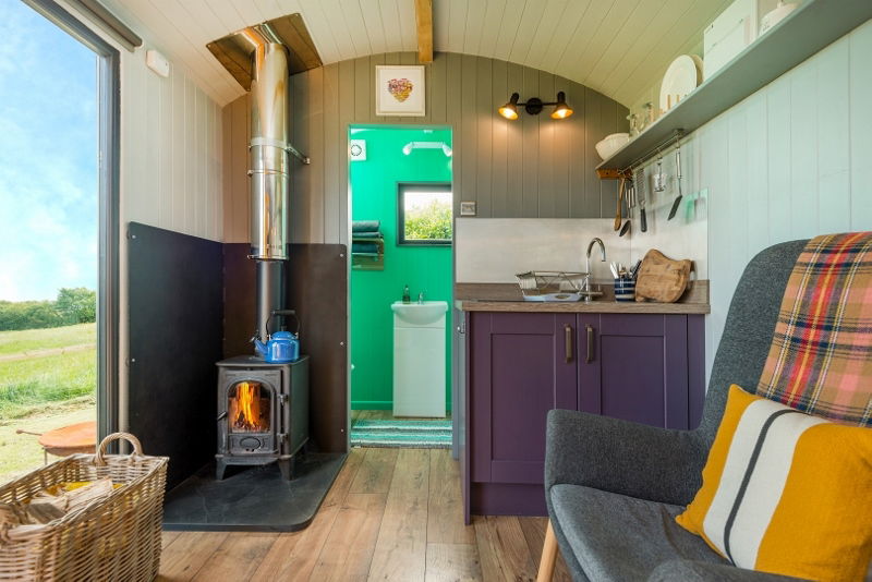 Glamping holidays in Carmarthenshire, South Wales - Kidwelly Farm Glamping
