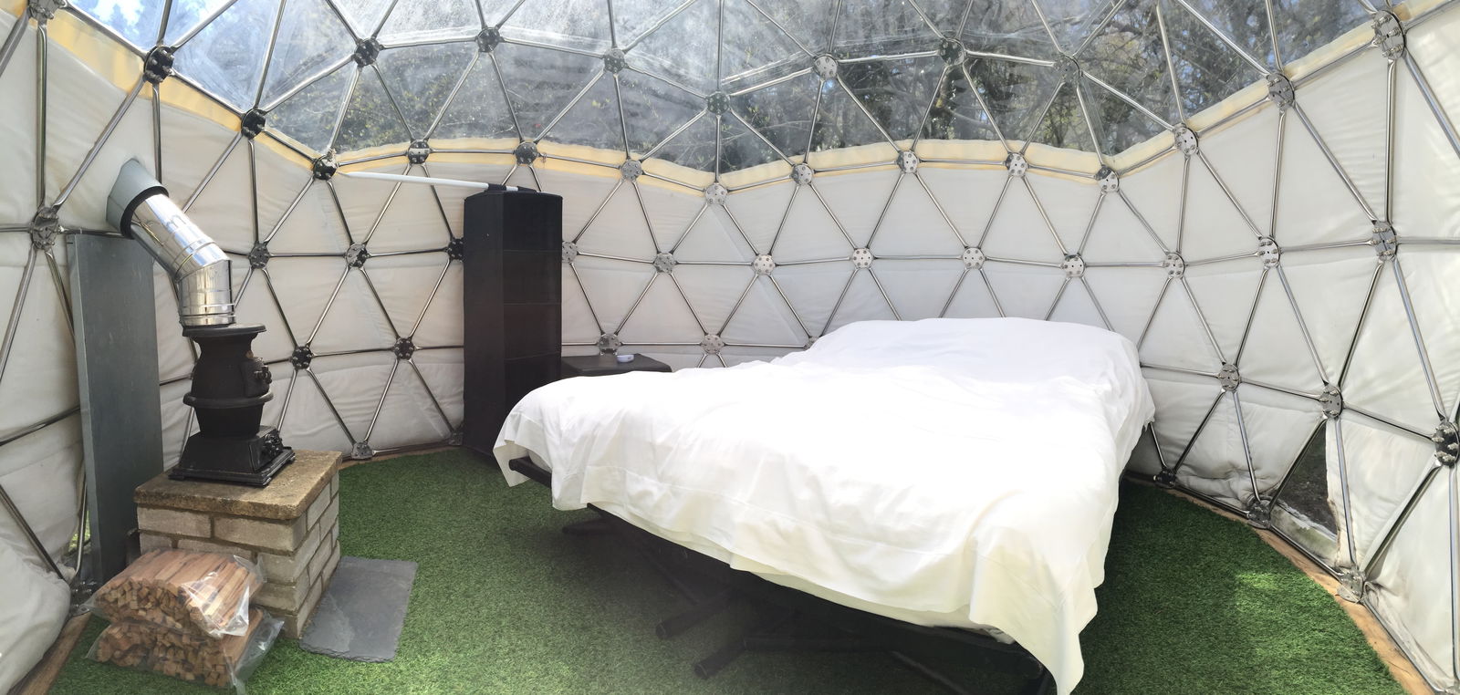 Glamping holidays in Gloucestershire, South West England - The Dome Garden