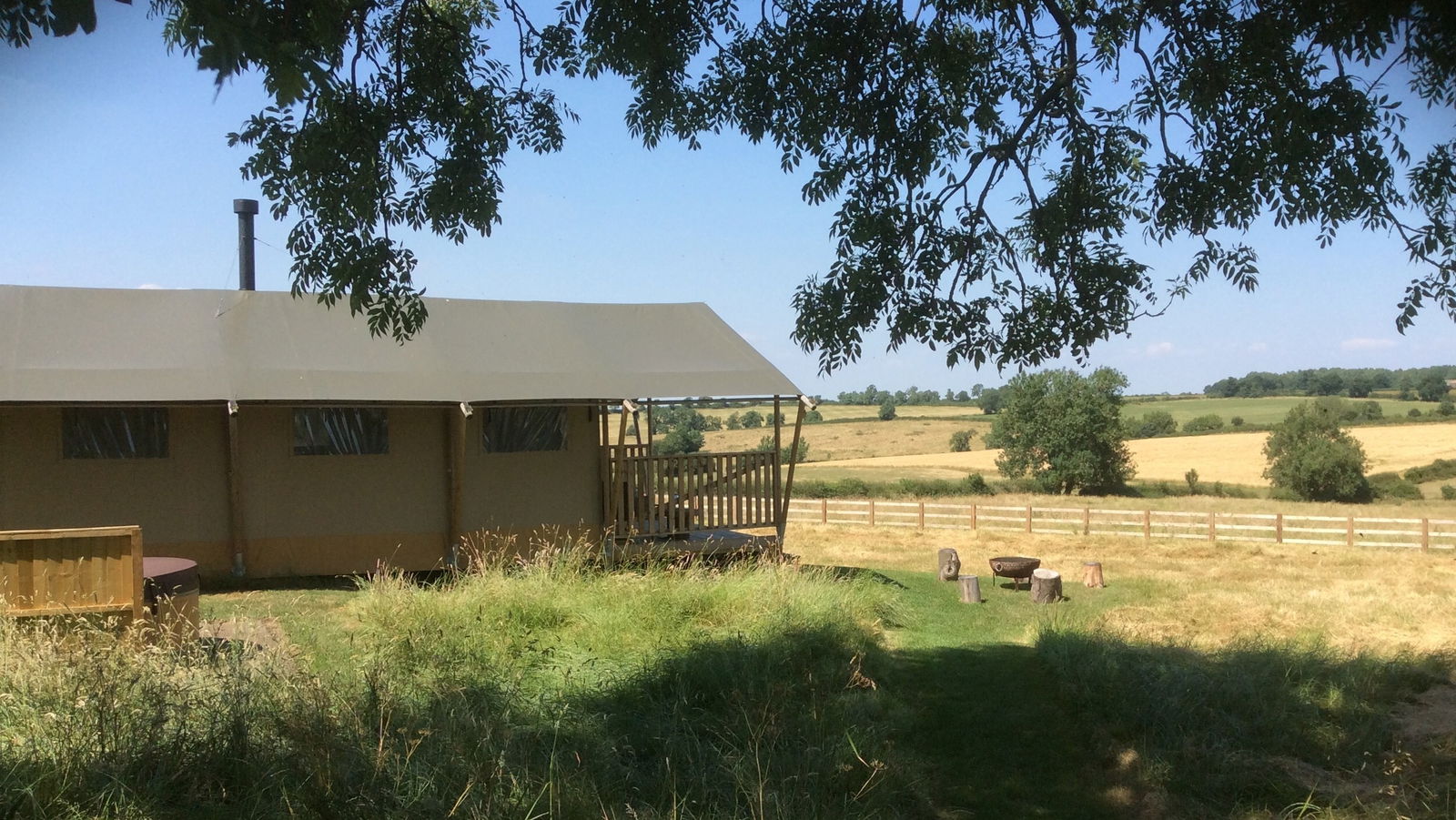 Glamping holidays in Leicestershire, Central England - Village Farm Getaway