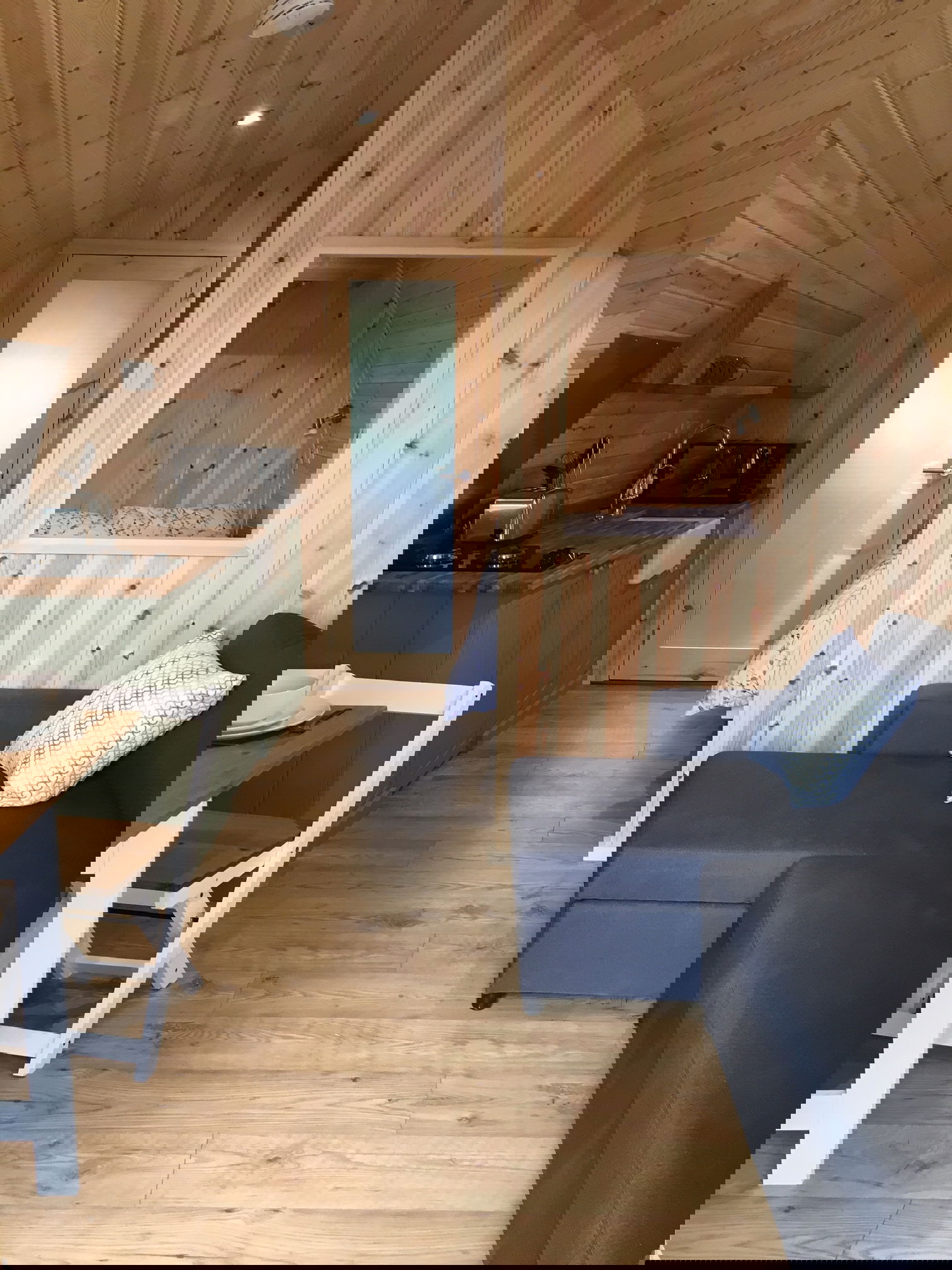 Glamping holidays in Powys, Mid Wales - Cil y Coed Luxury Pod