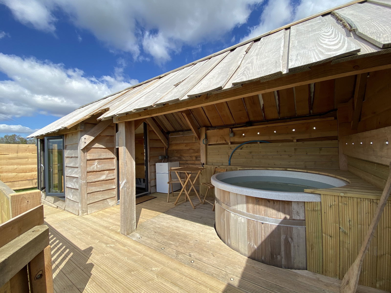 Glamping holidays in Warwickshire, Central England - Tinywood Homes