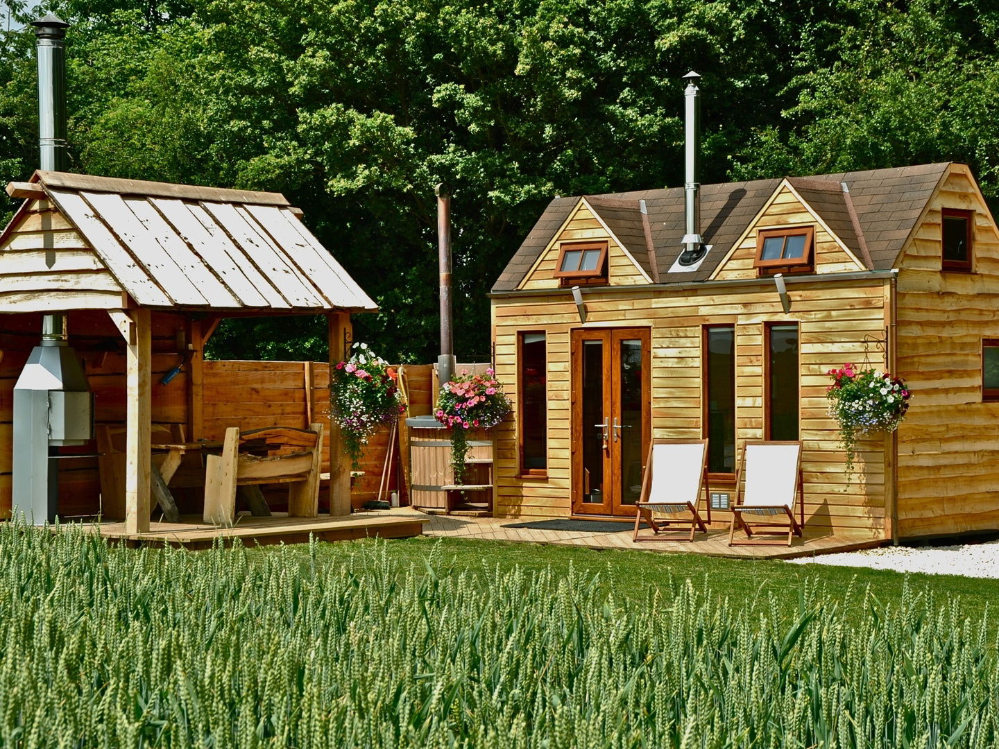 Glamping holidays in Warwickshire, Central England - Tinywood Homes