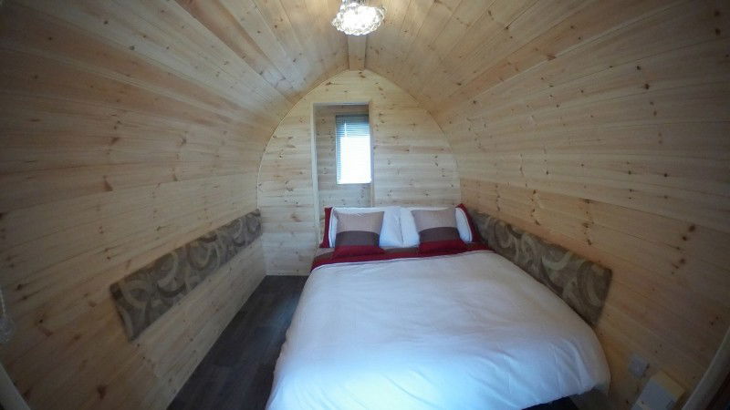Glamping holidays near the Peak District, Derbyshire, Central England - Poplars Farm
