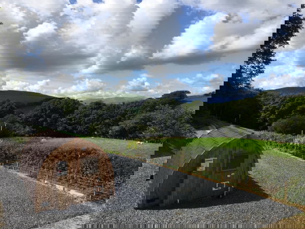 Glamping holidays in Powys, Mid Wales - Cil y Coed Luxury Pod