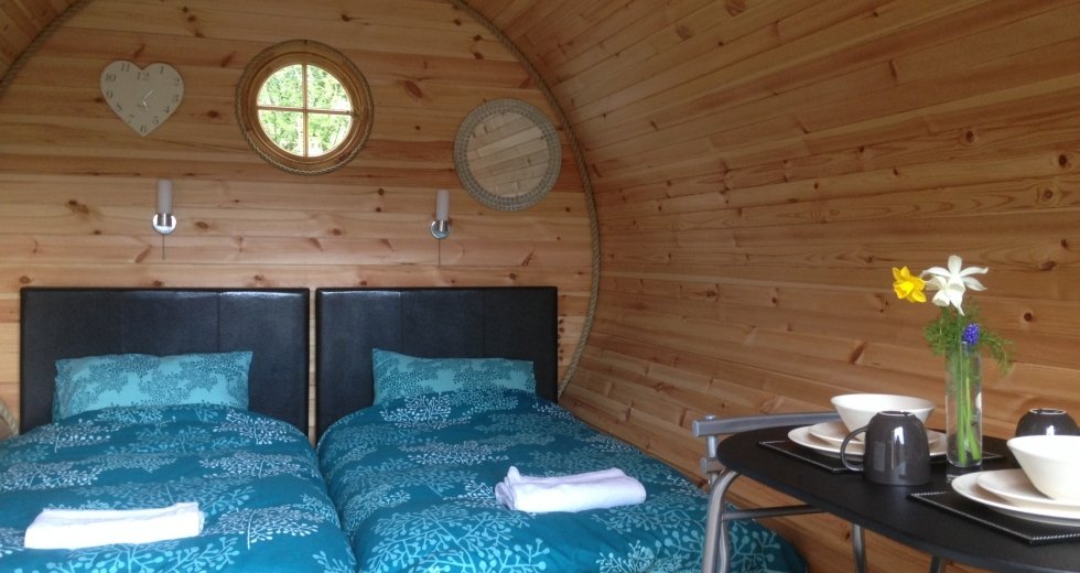 Glamping holidays in the Peak District, Derbyshire, Central England - Knotlow Farm