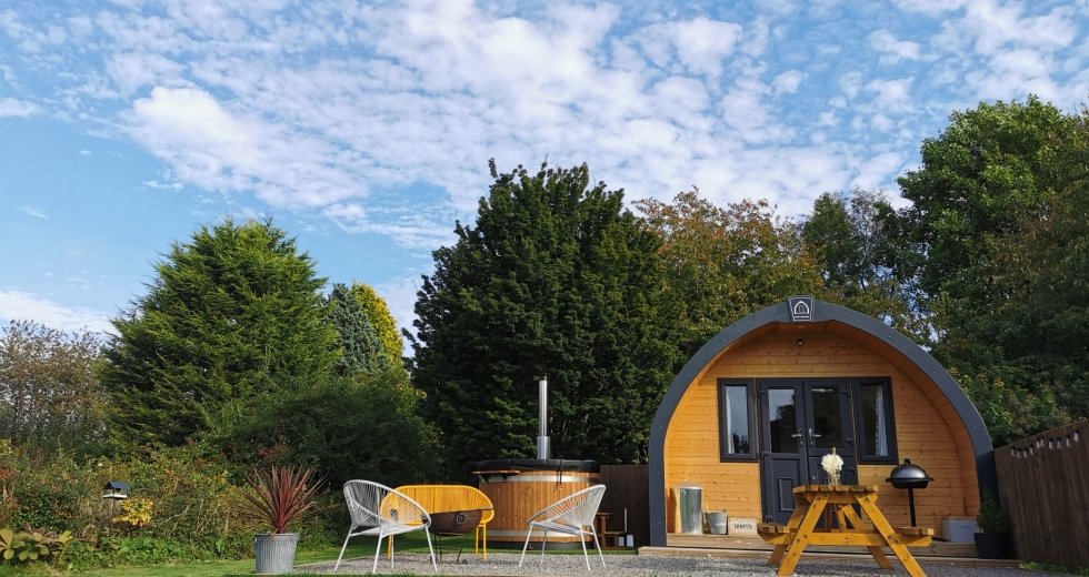 Glamping holidays in The Cotswolds, Gloucestershire, South West England - Hunts Court Huts