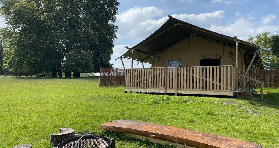 Glamping holidays in Oxfordshire, South East England - Bozedown Boltholes