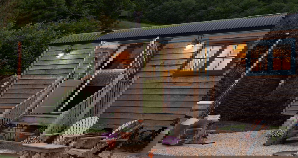 Glamping holidays in Somerset, South West England - Collie Shepherd Huts