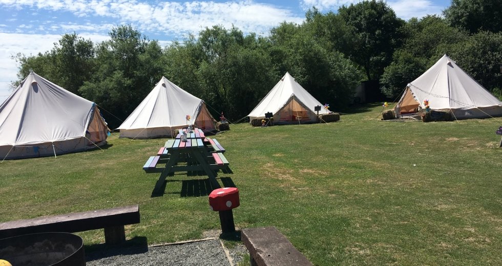 Glamping holidays in Northamptonshire, Central England - Grendon Lakes