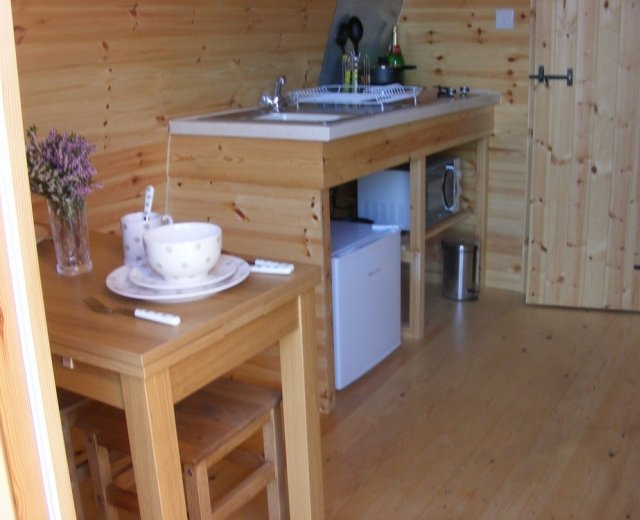 Glamping holidays in Pembrokeshire, South Wales - Ty Cnocell Glamping