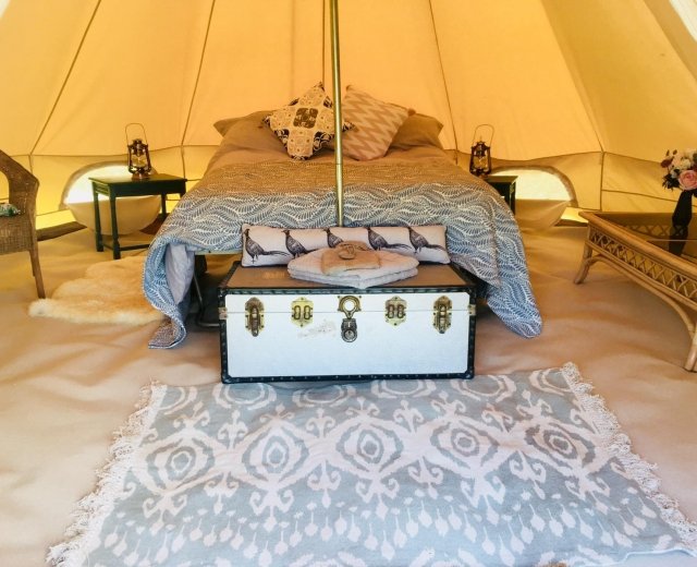 Glamping holidays in Kent, South East England - Glamping at Preston Court