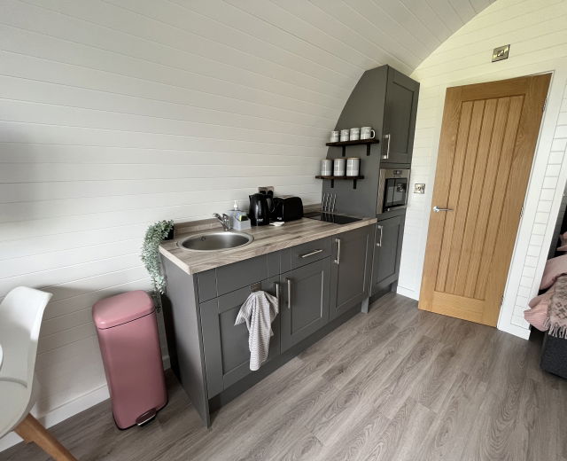 Glamping holidays in Pembrokeshire, South Wales - Glampio’r Glyn