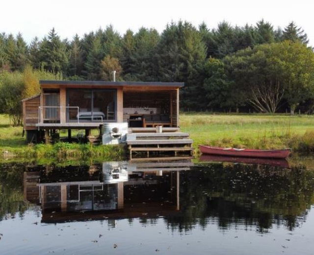Glamping holidays in Powys, Mid Wales - Cabin on the Lake at Gwalia Farm