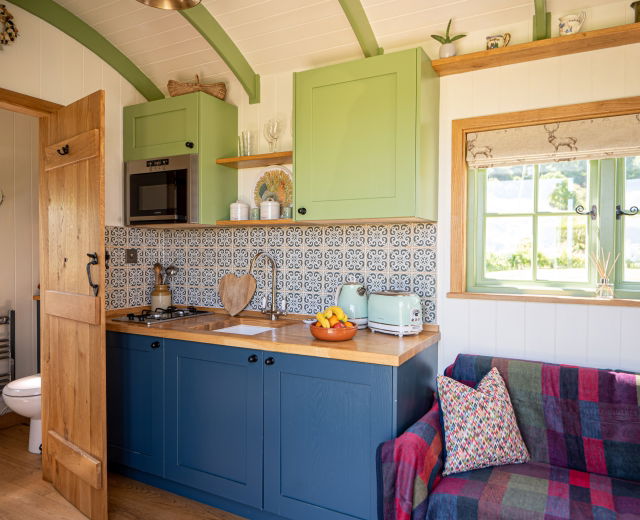 Glamping holidays in Somerset, South West England - Collie Shepherd Huts