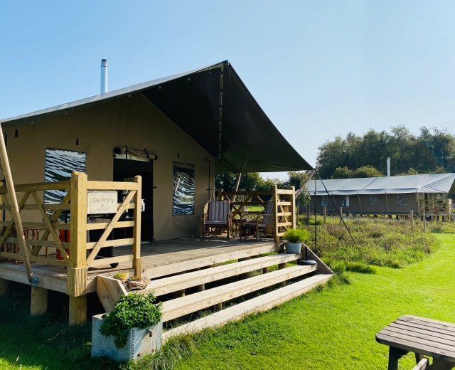 Glamping holidays in Warwickshire, Central England - Meadow Field Luxury Glamping