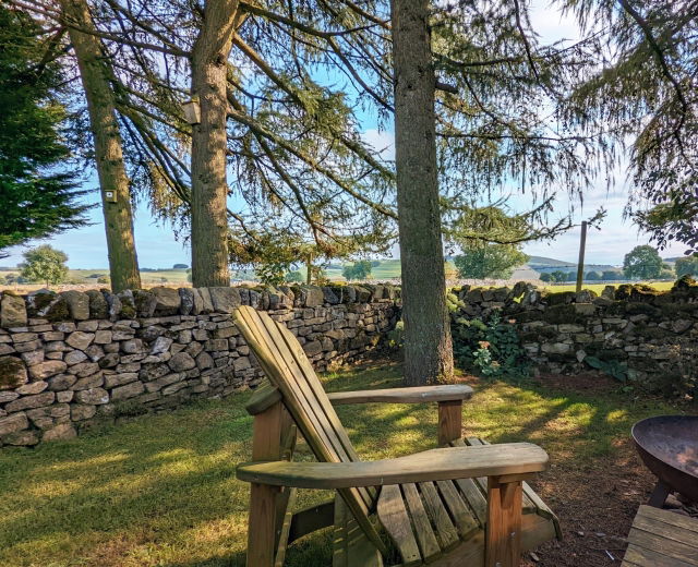 Glamping holidays in the Peak District, Derbyshire, Central England - Smithyfields Campsite
