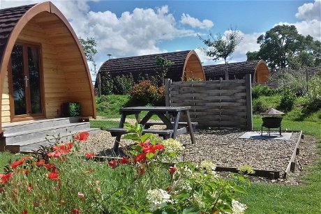 Glamping holidays in the Cotswolds, Gloucestershire, South West England - Notgrove Glamping Pods