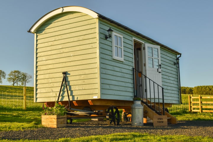 Glamping holidays near Edinburgh, Southern Scotland - Craigduckie Shepherds Huts
