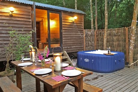 Glamping holidays in Isle of Wight, South East England - The Shepherd's Hideaway