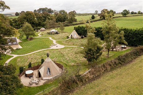 Glamping holidays in the Peak District, Derbyshire - Scaldersitch Farm Glamping