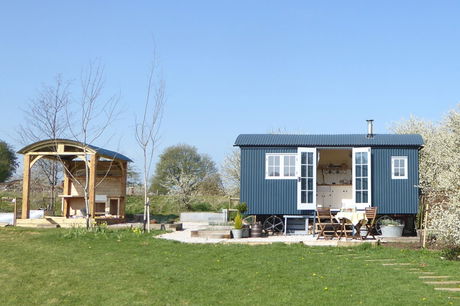 Glamping holidays in Peak District, Staffordshire, Central England - Lavender & Bee Shepherds Hut