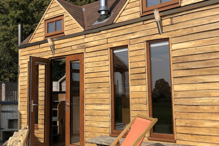 Glamping holidays in Warwickshire, Central England - Tinywood Homes