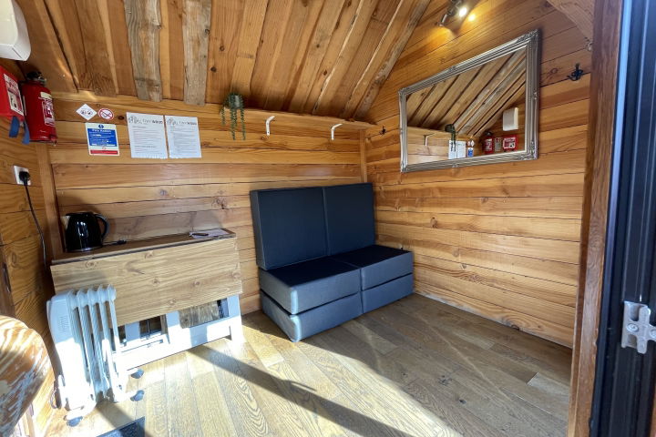 Glamping holidays in Warwickshire, Central England - Tinywood Homes